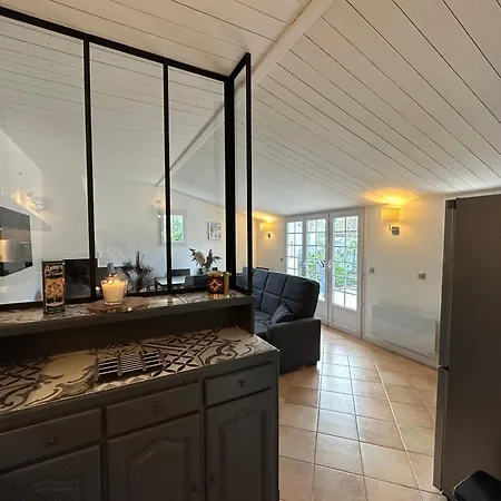 Holiday home Le Nid D'ars - Yourhosthelper